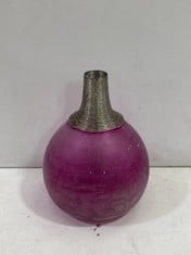 1 X STONE THE CROWS LG.METALWORK GLASS VASE-FUCHSIA - HEIGHT37CMS - TOTAL RRP Â£100