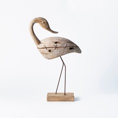 2 X STONE THE CROWS HEAD BACK WOODEN HERON - (H) 43 X (W) 29 X (D) 10 CM - TOTAL RRP Â£80