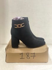 WOMEN'S VELVET HEELED ANKLE BOOTS IN BLACK - UK 5