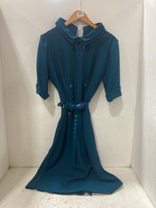 EMMY SHORT SLEEVED DRESS IN TEAL