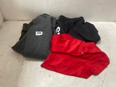 3 X ASSORTED CLOTHING TO INCLUDE ADIDAS SPORTS SHORTS SIZE M IN BLACK