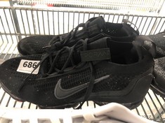 NIKE VAPORMAZ AIR SIZE 5 IN BLACK - RRP £230