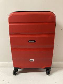 AMERICAN TOURISTER HAND LUGGAGE SUITCASE IN RED