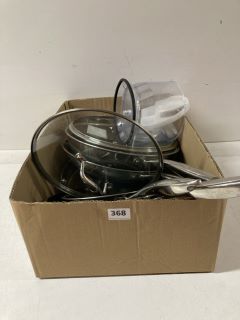 BOX OF ASSORTED KITCHENWARE TO INCLUDE COOKING PANS