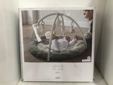 4 X ASSORTED BABY ITEMS TO INCLUDE BABYLO GRAVITY BOUNCER