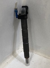 BOSCH COMMON RAIL DIESEL INJECTOR - 432220305 - RRP £480