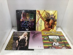 5 X ASSORTED VINYL RECORDS TO INCLUDE NOW THAT'S WHAT I CALL - 40 YEARS VINYL ALBUM