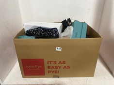 BOX OF ASSORTED ADULT FOOTWEAR TO INCLUDE TOMS ALPARGATA BLACK RECYCLED COTTON CANVAS SLIP ONS SIZE 7