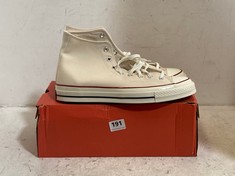 CONVERSE CHUCK 70 HI TOPS CREAM NATURAL SIZE 12