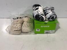 CROCS BAYA LINED FUZZ STRAP CLOGS BONE RELAXED FIT SIZE M3/W4 TO INCLUDE CROCS CLASSIC CLOG BLACK/WHITE MARBLE SIZE 5