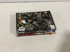 6 X ASSORTED DC COMICS TO INCLUDE CAT WOMAN VOLUME 3 DEATH OF THE FAMILY