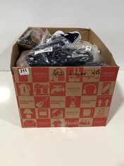 BOX OF ASSORTED ADULT FOOTWEAR TO INCLUDE THE SLIPPER COMPANY OPEN TOE SLIPPERS NAVY/WHITE SPOT SIZE 8