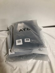 4 X ASSORTED AYBL CLOTHING TO INCLUDE CLUB SHORTS NAVY/SAND SIZE SM