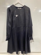 GESTUZ MININA LONG SLEEVE SATIN MIDI DRESS NAVY SIZE 40 RRP- £149