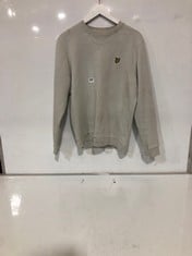 5 X ASSORTED CLOTHING TO INCLUDE LYLE & SCOTT SWEATER LIGHT GREY SIZE M