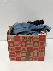 BOX OF ASSORTED ADULT CLOTHING TO INCLUDE ONLY BLUSH FLARED MID WAIST DENIM JEANS LIGHT BLUE SIZE XS/32