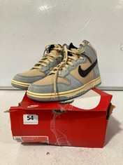 NIKE DUNK HI RETRO TRAINERS GRAIN/BLACK-LIGHT PUMICE SIZE 10 RRP- £129.99