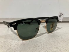 RAY BAN 3016 49 CLUBMASTER CLASSIC SUNGLASSES POLISHED BLACK ON GOLD RRP- £155