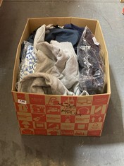 BOX OF ASSORTED ADULT CLOTHING TO INCLUDE NIKE LIGHT GREY MARL SIZE XS