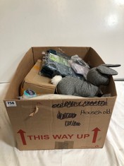 BOX OF ASSORTED HOUSEHOLD ITEMS TO INCLUDE RABBIT FABRIC DOOR STOP GREY