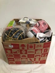 BOX OF ASSORTED SPORTS ITEMS TO INCLUDE MIKASA 1000 SIZE 5 TRAINING BALL BLACK