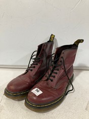 DR MARTEN 1460 SMOOTH LEATHER LACE UP BOOTS CHERRY RED SIZE 8 RRP- £170