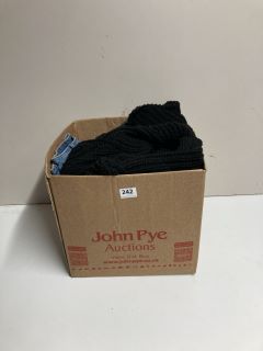 BOX OF ASSORTED MENS AND WOMENS CLOTHING