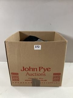 A BOX OF ASSORTED MENS AND WOMENS CLOTHING MAINLY UNSEALED