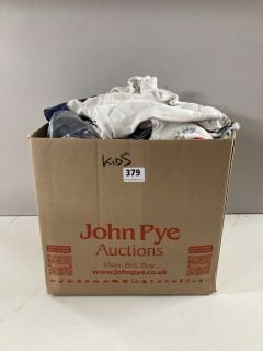 A BOX OF ASSORTED MENS AND WOMENS CLOTHING MAINLY UNSEALED