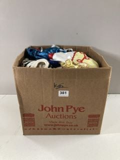 A BOX OF ASSORTED MENS AND WOMENS CLOTHING MAINLY UNSEALED