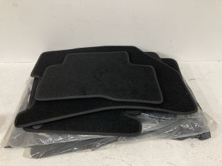 ASSORTED CAR MATS INC FOR CHEROKEE 2008-2014