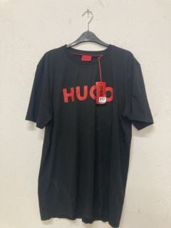 HUGO T-SHIRT SIZE : XL