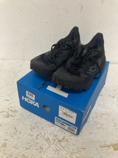 HOKA W CHALLENGER ATR 7 GTX SIZE : 7