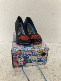 IRREGULAR CHOICE LOVE ME NOT KIDS HEELS