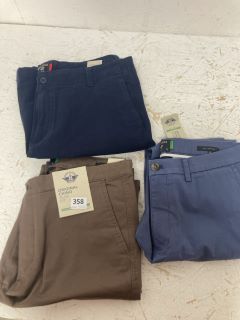 3 X DOCKERS TROUSERS INC SIZE : 32 L