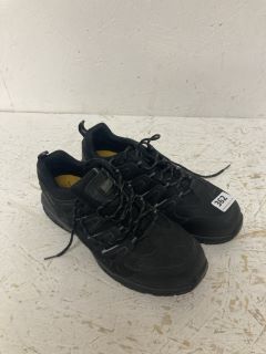 DEWALT STEEL TOE SAFETY SHOES SIZE : 11