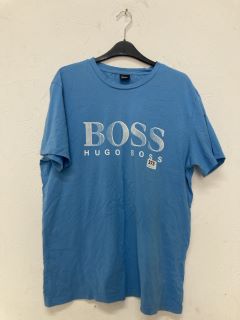 HUGO BOSS T-SHIRT SIZE : XL