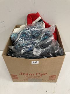 BOX OF ASSORTED CLOTHING INC EVERYDAY