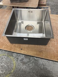 GREY STAINLESS STEEL SQUARE SINK