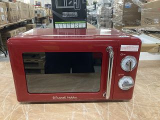 RUSSELL HOBBS FREESTANDING RETRO MICROWAVE IN RED