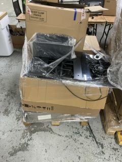 PALLET OF ASSORTED ITEMS INC. BROKEN CERAMIC GAS HOB