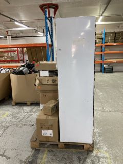 PALLET OF ASSORTED ITEMS INC. VICEROY 60CM CANOPY HOOD