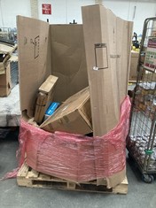 PALLET OF ASSORTED ITEMS TO INCLUDE AIDAPT STEEL COMFORT TRANSIT CHAIR (HAMMERED EFFECT)