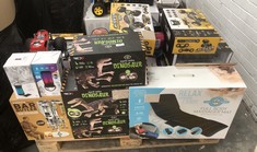 PALLET OF ASSORTED TOYS / ITEMS TO INCLUDE RED5 REMOTE CONTROL DINOSAUR