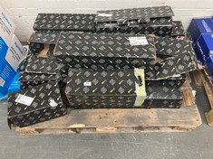 PALLET OF ASSORTED CAR ITEMS TO INCLUDE STARLINE SHOCK ABSORBER FOR FORD KA - ITEM NO. 635593479