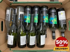 12 X BOTTLES OF ASSORTED WHITE WINE TO INCLUDE CXV CIENTO QUINCE WHITE BLEND 2021 DRY WHITE WINE 75CL