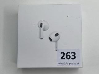 APPLE AIRPODS (3RD GENERATION) WITH CHARGING CASE) EARBUDS IN WHITE: MODEL NO A2565 A2564 A2897 (WITH BOX & CHARGE CABLE)  [JPTN40989]