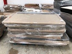 PALLET OF BED BASES AND UPHOLSTERED BASES OF DIFFERENT BRANDS AND SIZES INCLUDING UPHOLSTERED BASE 190 X 135 WHITE COLOUR UNKNOWN MODEL (MAY BE BROKEN OR INCOMPLETE).