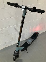 CECOTEC BONGO ELECTRIC SCOOTER BLUE AND BLACK COLOUR NO CHARGER .