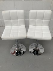 2 X SONGMICS SWIVEL BAR STOOLS, UPHOLSTERED IN WHITE .